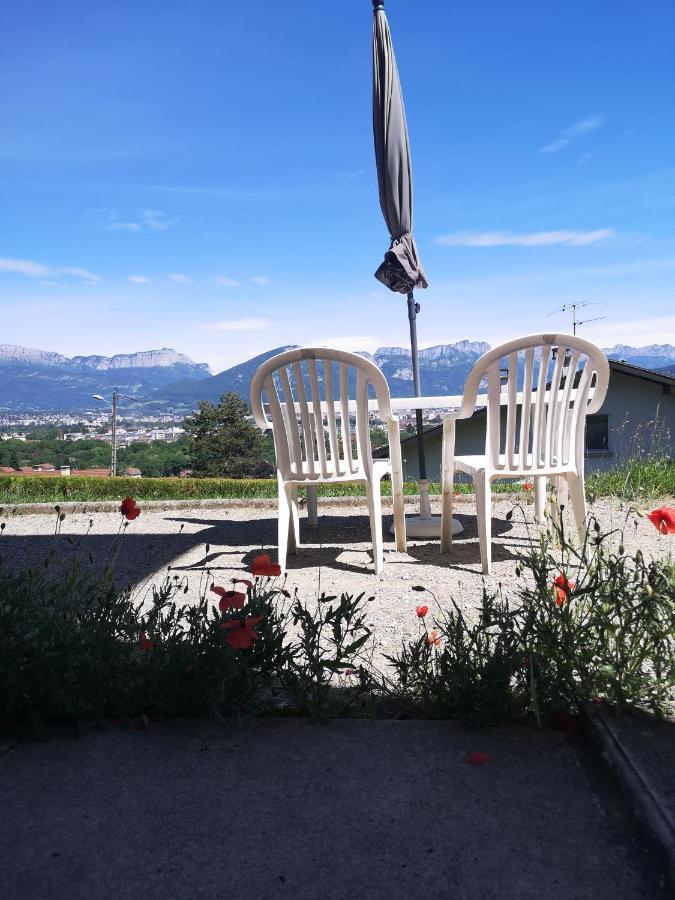 Studio Bellevue Appart Independant Renove 2024 Piscine Parking Proche Centre Annecy Poisy Exterior foto